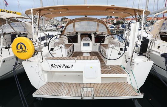Dufour 412 Black Pearl