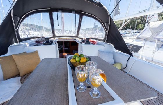 Dufour 382 Cetus