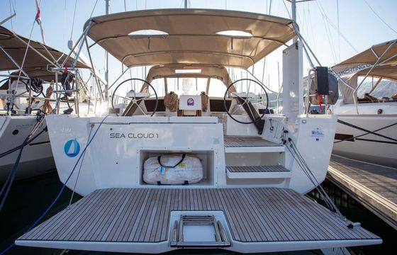 Dufour 430 Sea cloud 1