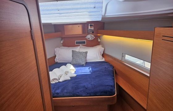 Dufour 430 Sunshine Daydream