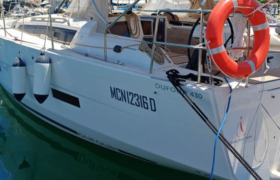 Dufour 430 Alice in Wonderland