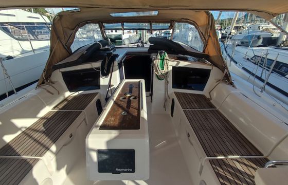 Dufour 430 Besra