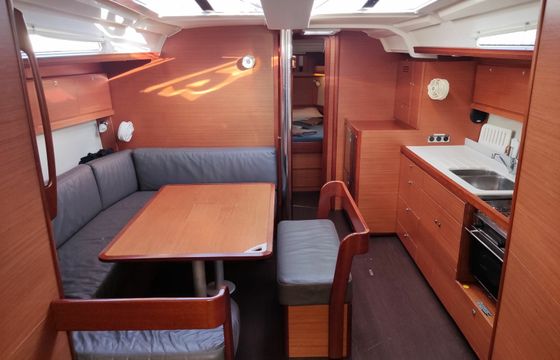 Dufour 430 Besra