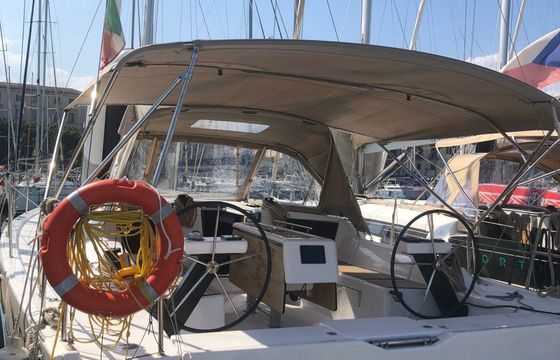 Dufour 390 Arya