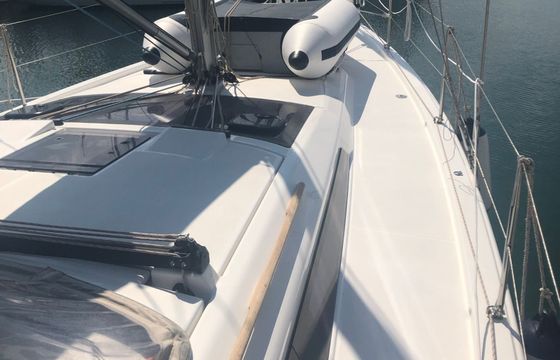 Dufour 390 Gin Fizz