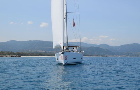 Dufour 430 Little Mokoro
