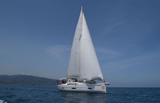 Dufour 430 Little Mokoro