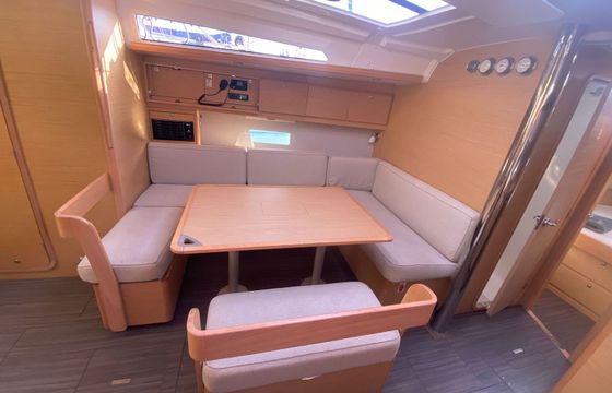 Dufour 430 Little Mokoro
