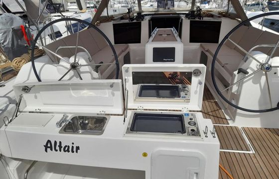 Dufour 412 Altair