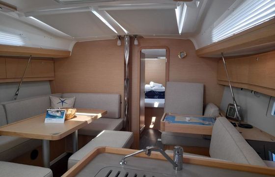 Dufour 412 Altair