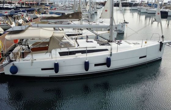 Dufour 430 Nexus