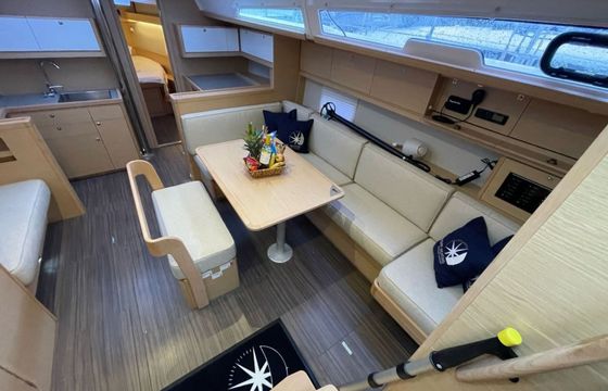 Dufour 430 Nexus