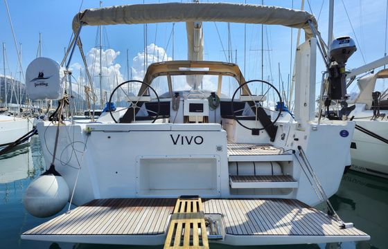 Dufour 430 Vivo