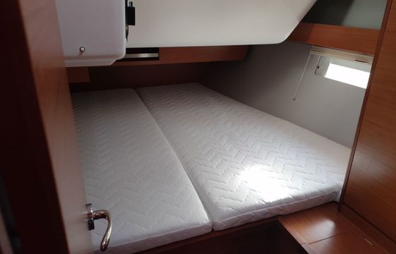 Dufour 430 Akira