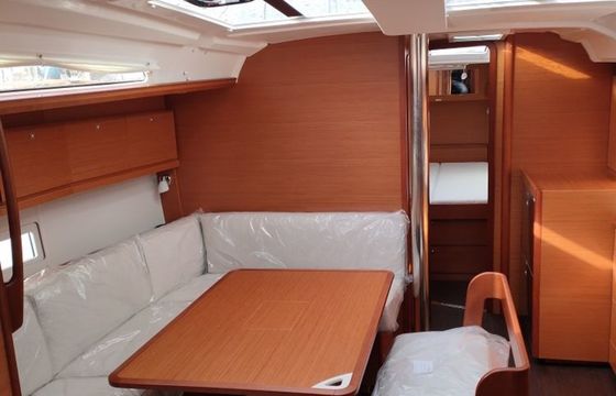 Dufour 430 Akira