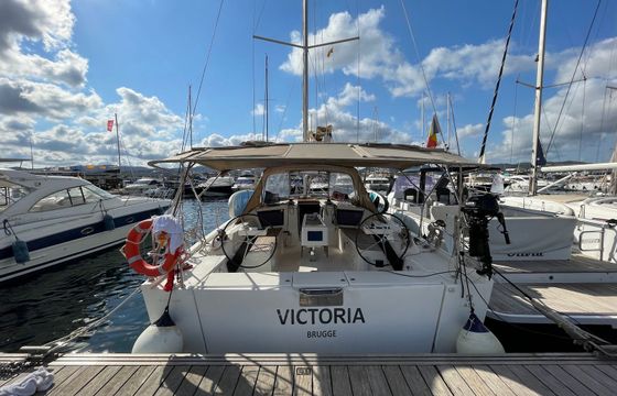 Dufour 430 Victoria
