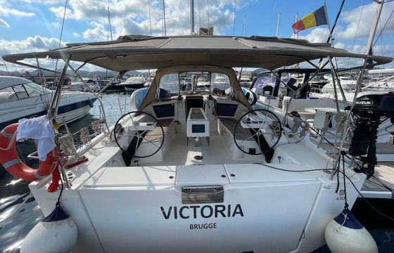 Dufour 430 Victoria