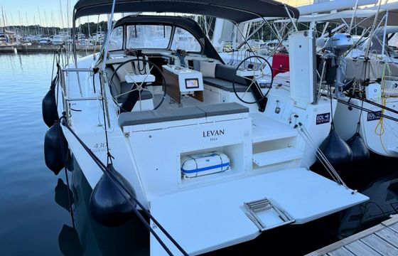 Dufour 430 Levan