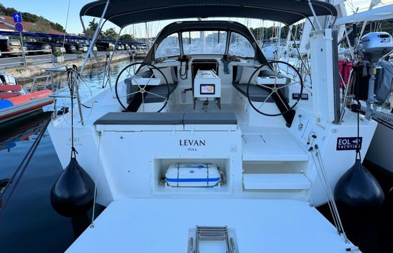 Dufour 430 Levan