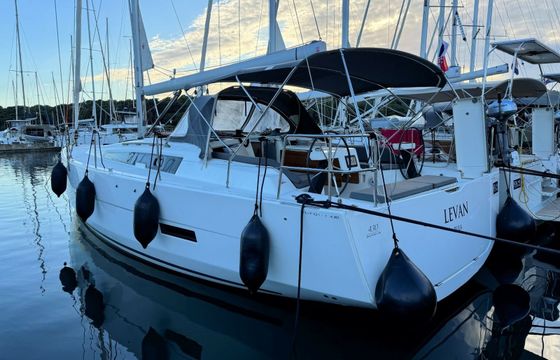 Dufour 430 Levan
