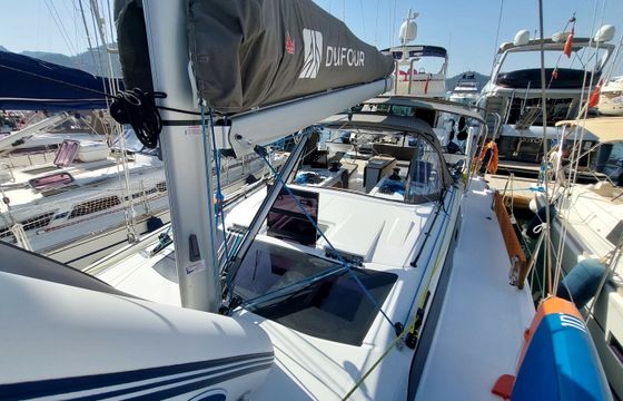 Dufour 41 Yin Yang