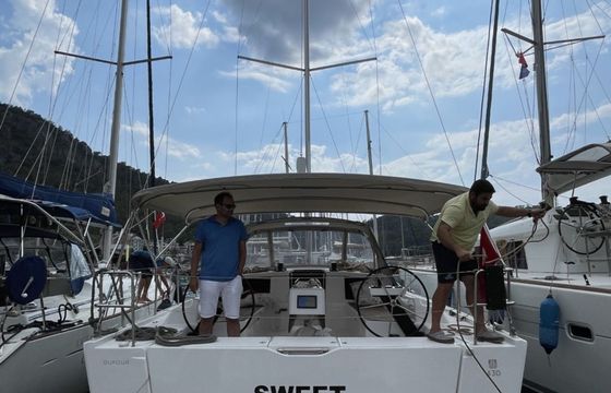 Dufour 430 Sweet