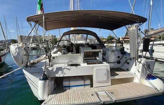 Dufour 412 Hedone