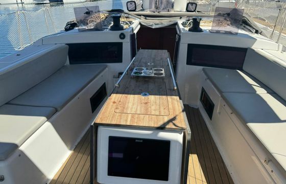 Dufour 470 Bedda Matri