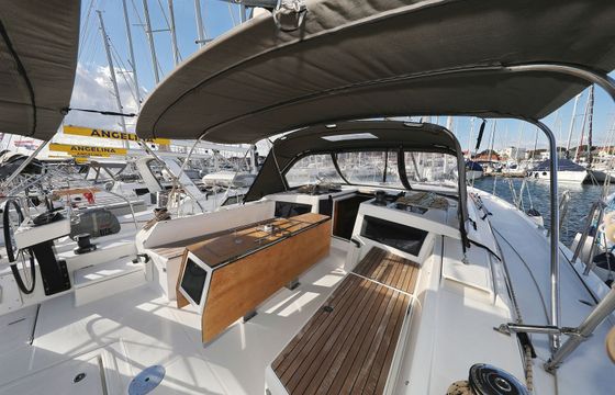 Dufour 470 Anthea