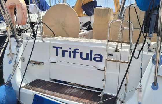 Dufour 455 GL Trifula