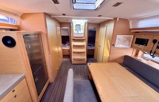 Dufour 470 Icarus