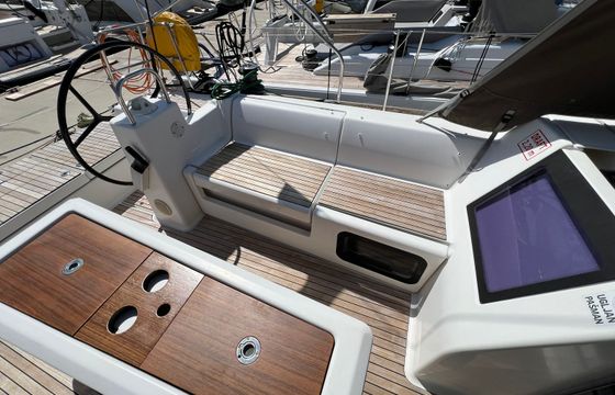 Dufour 460 GL Avalon 2