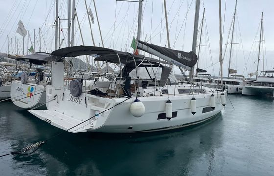 Dufour 470 Iside