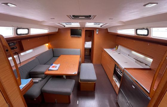 Dufour 460 GL Lola