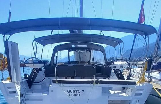 Dufour 470 Gusto 7