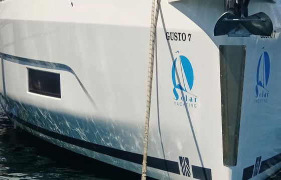 Dufour 470 Gusto 7