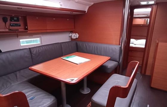 Dufour 430 Sunny Mango