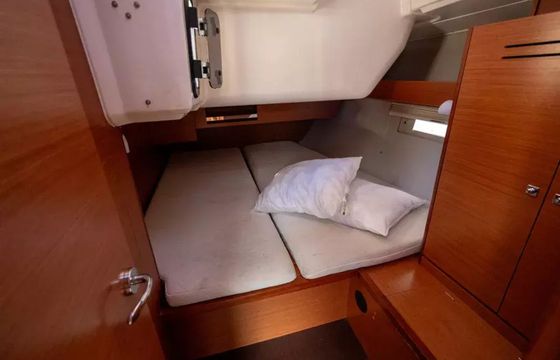 Dufour 430 Sunny Mango