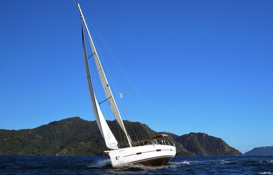 Dufour 460 GL Red Pepper