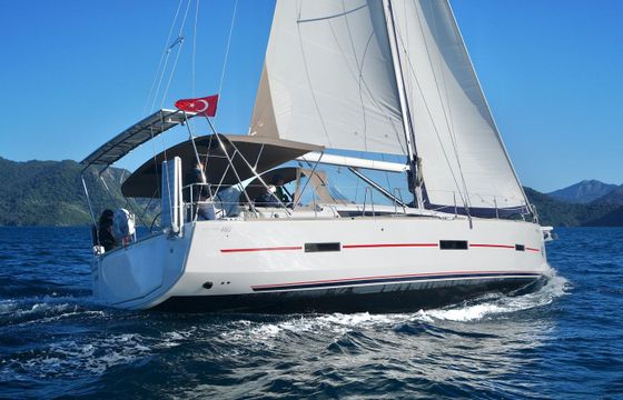 Dufour 460 GL Red Pepper