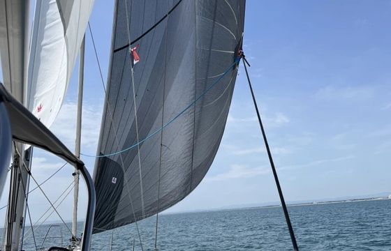 Dufour 470 Camara 1