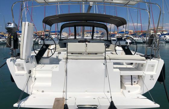 Dufour 470 Emphasis