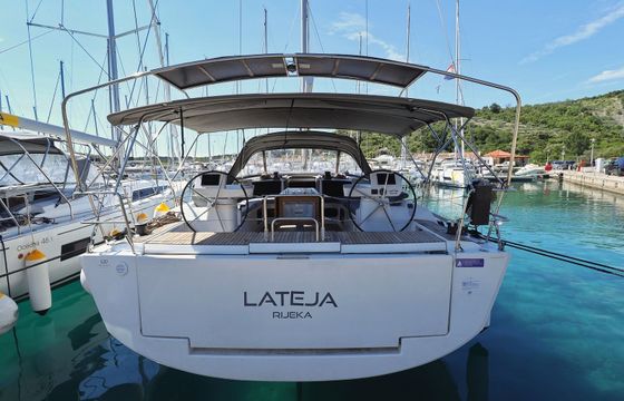 Dufour 520 GL Lateja