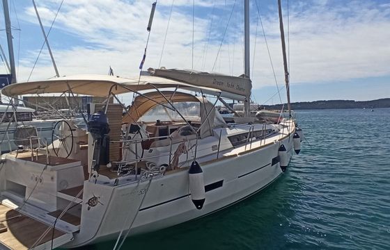 Dufour 520 GL Losinj