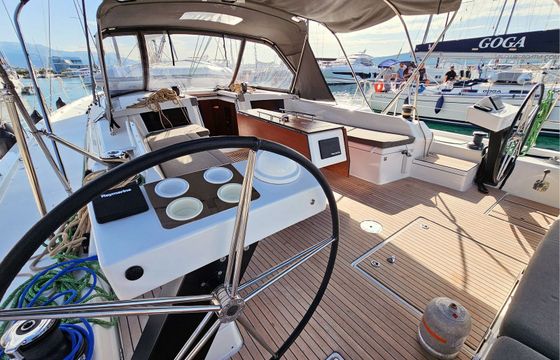 Dufour 530 Rondo