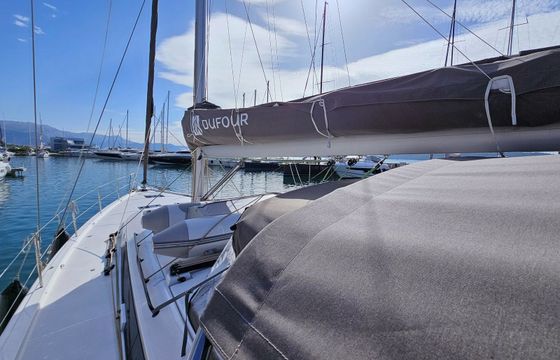 Dufour 530 Rondo