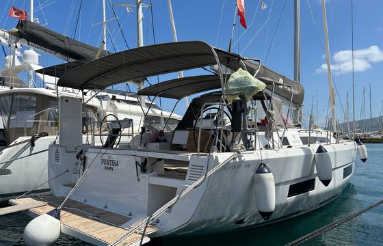 Dufour 470 Pontika