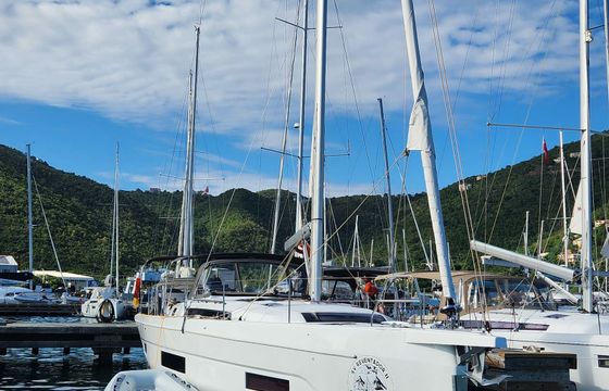 Dufour 470 Reventador 2