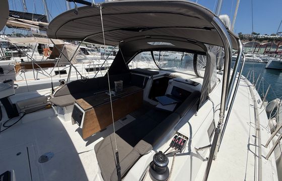 Dufour 530 Iris