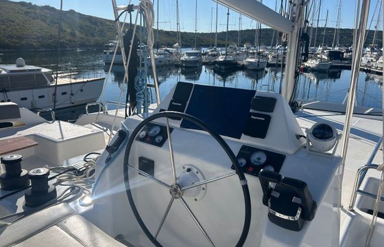 Dufour 48 Cat